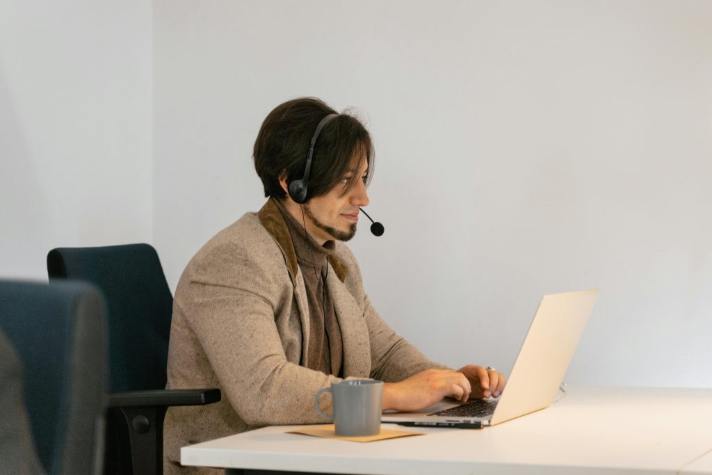 What Is a Virtual Assistant and How Can They Help Your Business? Business Support